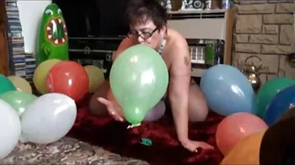หลังอาหารเช้า วีดีโอ โป้ ฟรี สาวๆ เปลือยกายสุดเซ็กซี่จะลูบไล้ pussies