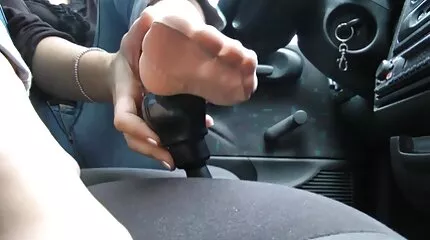 สาวเงี่ยนจัดกับชายชุดดำในห้องนอน ดู วีดีโอ โป